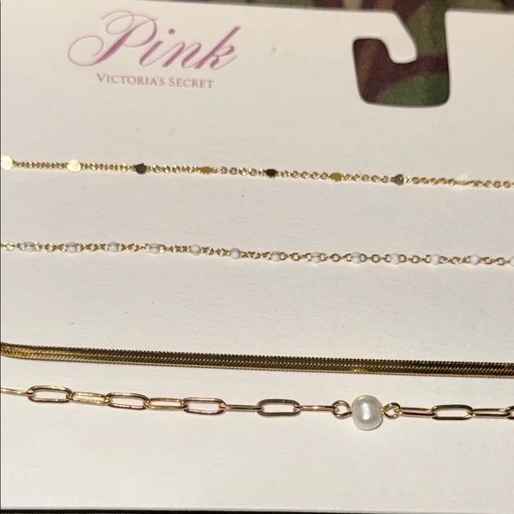 Victoria's Secret Gold Tone Layering Necklaces Set. 4 STUNNING chains! - Picture 2 of 8